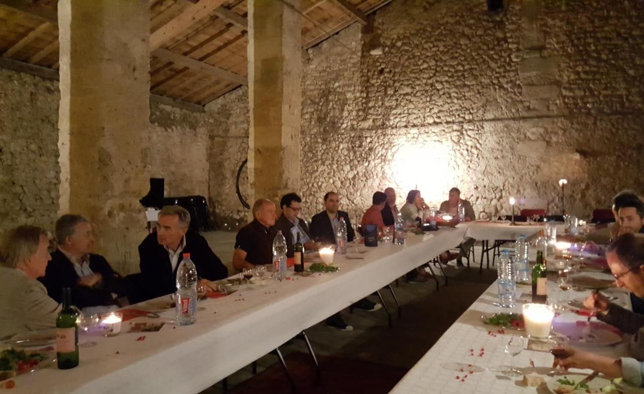 Chateau Le Truch Montussan Εξωτερικό φωτογραφία